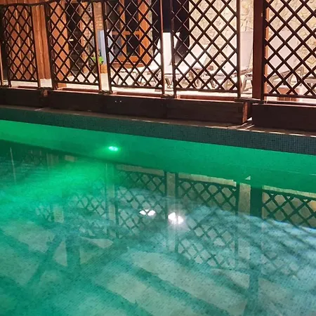 Hotel Wyspa Kampinos *